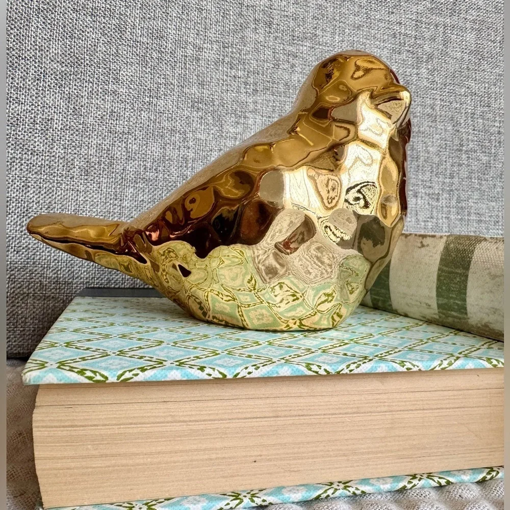 New Large Hammered Texture Shiny Gold Tone Ceramic Bird Decor Figurine - 5.5”